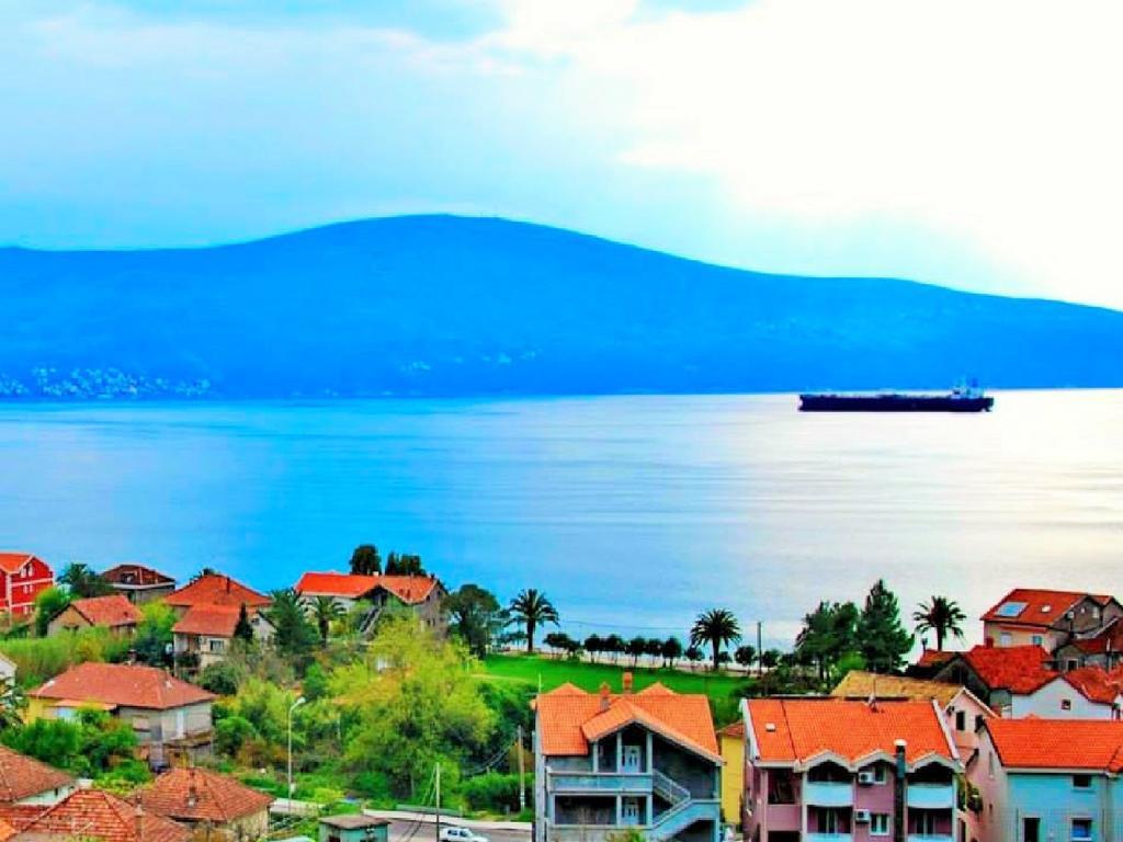 Villa Lastva Apartments Tivat Exterior foto